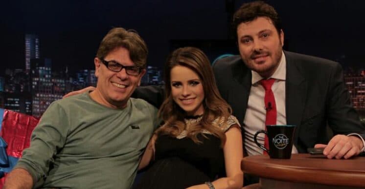 No ‘‘The Noite’’, Danilo Gentili brinca com Sandy