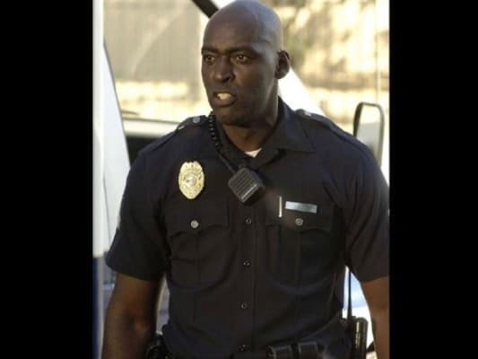 Ator da série "The Shield" atira em esposa; polícia investiga se o ato foi proposital ou acidente
