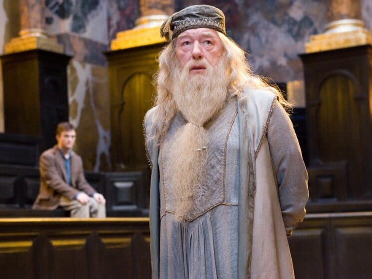 Confira o elenco da minissérie baseada em livro de J.K.Rowling