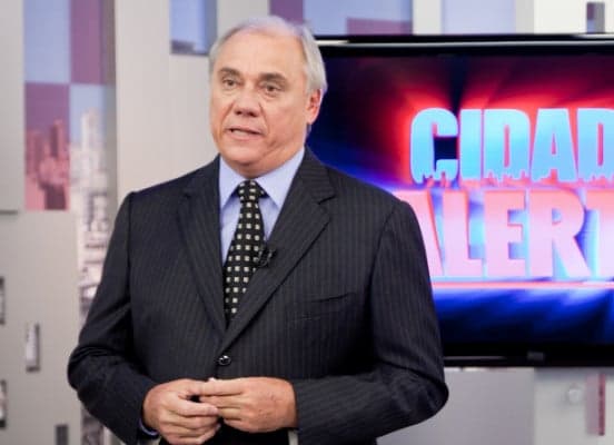 Marcelo Rezende elogia novela da Record e critica personagem gay de "Império"