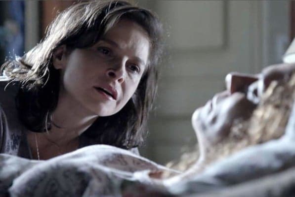 "Império": Cora arquiteta plano e humilha irmã, que morre vítima de câncer no pulmão