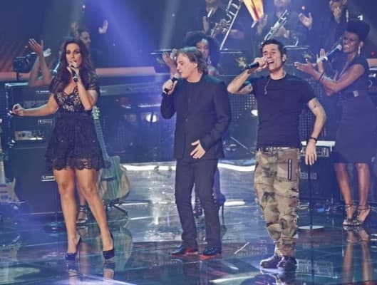 Vestido de Ivete Sangalo chama atenção na final do "SuperStar"