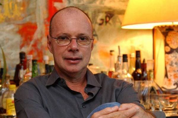 Gilberto Braga defende presença constante de personagens gays nas novelas