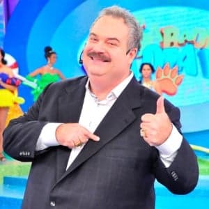 Após sofrer desmaio, Gilberto Barros grava normalmente programa na Rede TV!