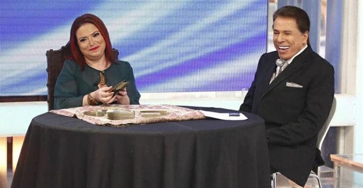 Traição? Taróloga diz que Silvio Santos já ‘‘pisou na bola’’ com sua mulher