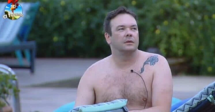 "A Fazenda": Felipeh continua suspeitando da sexualidade de Marlos