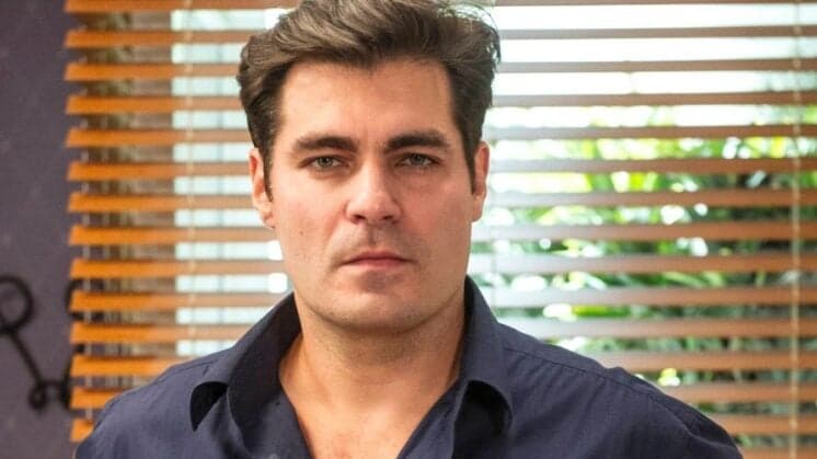 "Adoro falar palavrão", revela Thiago Lacerda