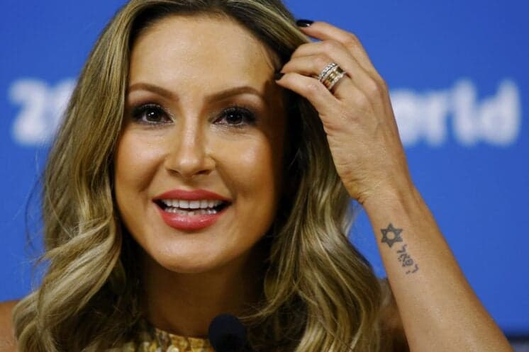 "Eu não quero nem saber", diz Claudia Leitte sobre críticas de Sidney Magal