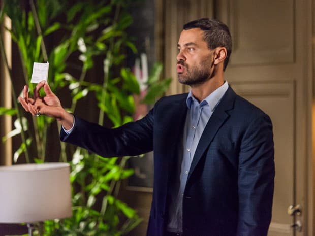"Império": Maurílio é expulso da empresa por José Alfredo