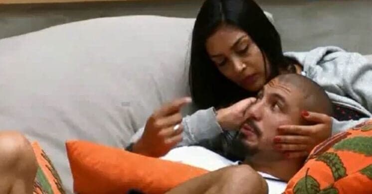 No ‘‘BBB’’, Fernando afirma para Amanda: ‘‘Mulher tem que pintar a cara para ficar bonita’’