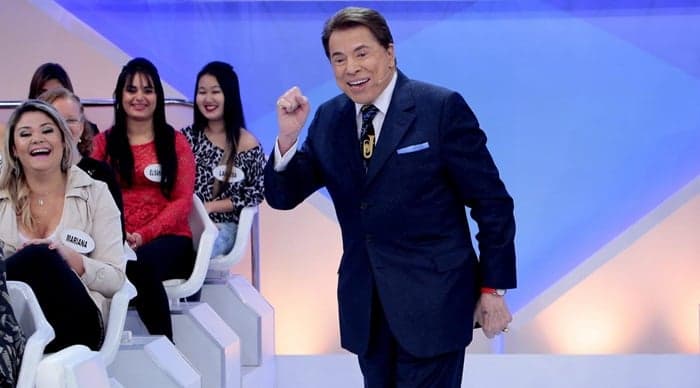 Silvio Santos brinca com derrotas para a Record em seu programa