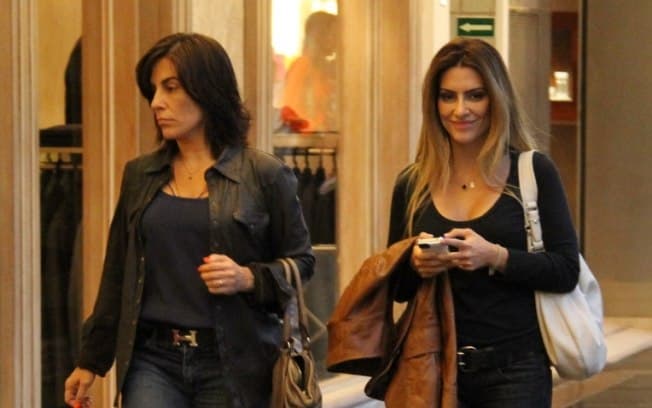 Em programa no Canal Viva, Glória Pires revela que batia em Cleo Pires