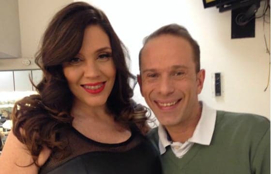 Em biografia, ex-polegar fala sobre romance com Simony: "Era uma loucura"