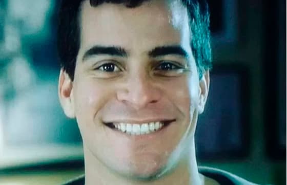Thiago Martins desabafa na web: "meu nariz é grande, sou favelado e tenho poucos e bons amigos"