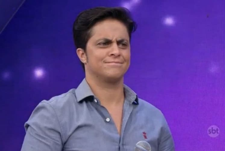 Thammy diz ser homem, mas participa de programa de "mulheres"