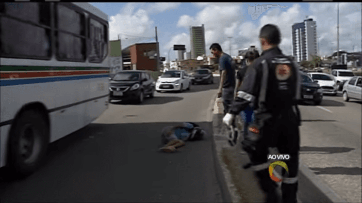 Vídeo da Hora: Afiliada do SBT na Paraíba flagra ao vivo acidente de trânsito; veja
