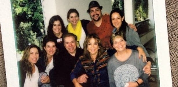 Silvio Santos excluiu os genros e viaja com as seis filhas para os Estados Unidos