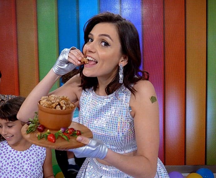 Globo adia saída de Monica Iozzi do "Vídeo Show"; Saiba quando será