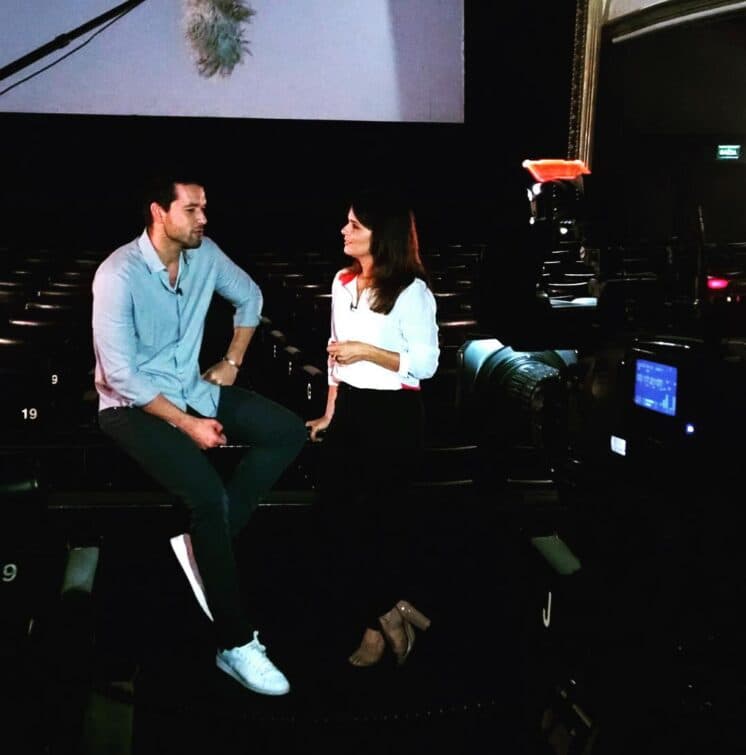 Sérgio Marone é entrevistado por Adriana Araújo, no "JR"