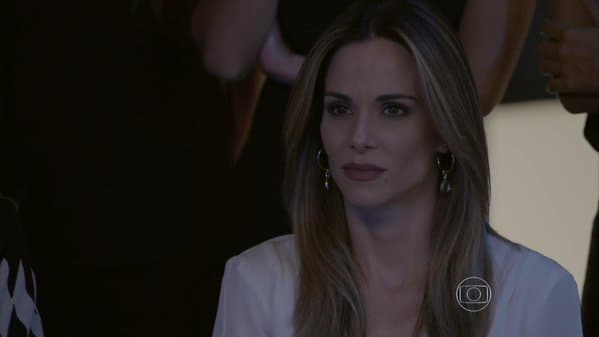 Ana Furtado participa de novela e vira piada nas redes sociais