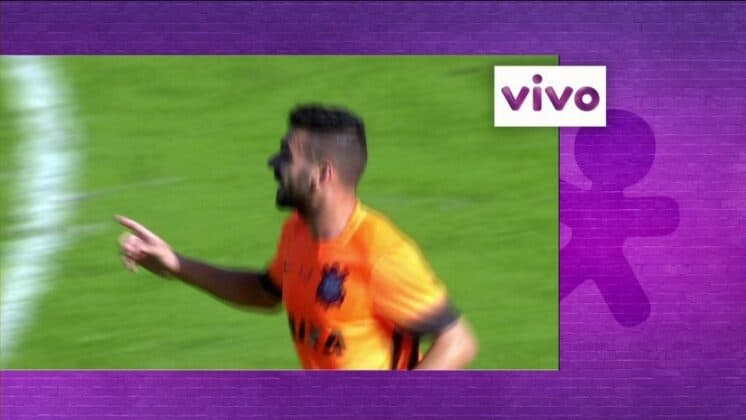 Globo mostra show de merchandisings em transmissão de futebol