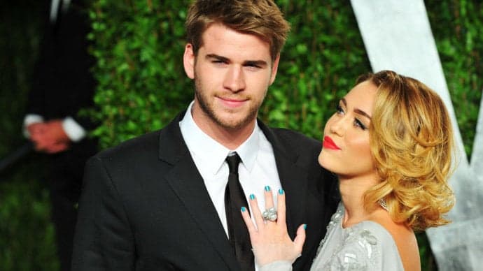 Miley Cyrus reata noivado com ator Liam Hemsworth