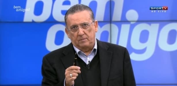Galvão beija Caio Ribeiro e diz que "patada" foi combinada