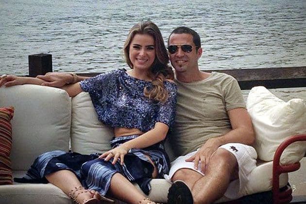 Latino e Rayanne Morais viram o ano juntos, mas cantor nega reconciliação