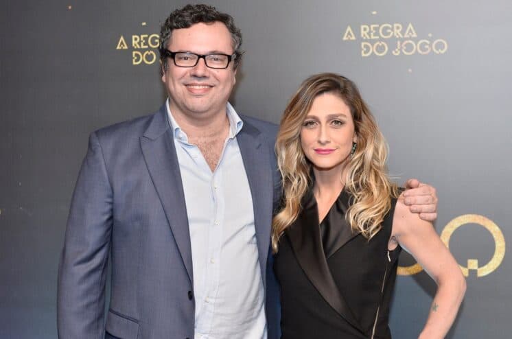 Autor e diretora se reúnem com protagonistas para definir últimos capítulos de “A Regra do Jogo”