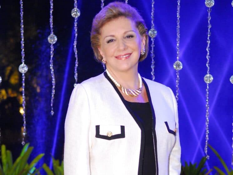 SBT contrata Eliana Guttman para viver madre de "Carinha de Anjo"
