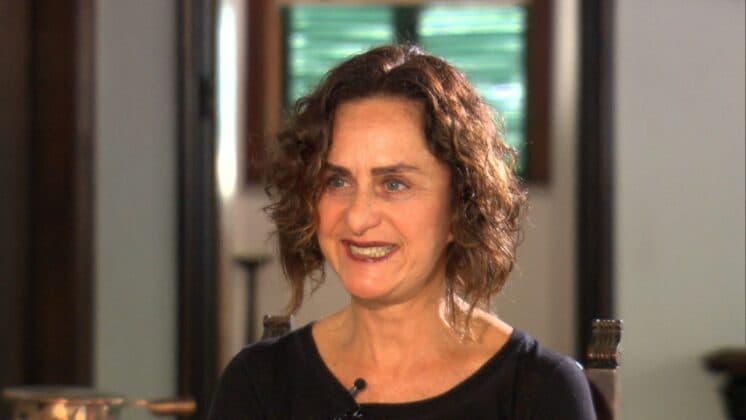 Regina Braga retorna às novelas com personagem cega em "A Lei do Amor"