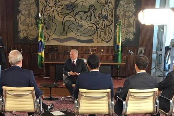 Após polêmica, TV Cultura muda trilha sonora de "Roda Viva"
