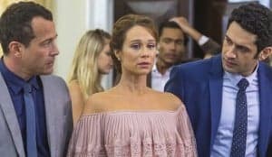 Tancinha (Mariana Ximenes) indecisa entre seus dois pretendentes em "Haja Coração" (Foto: Artur Meninea/Gshow) Tancinha (Mariana Ximenes) indecisa entre seus dois pretendentes em "Haja Coração" (Foto: Artur Meninea/Gshow)