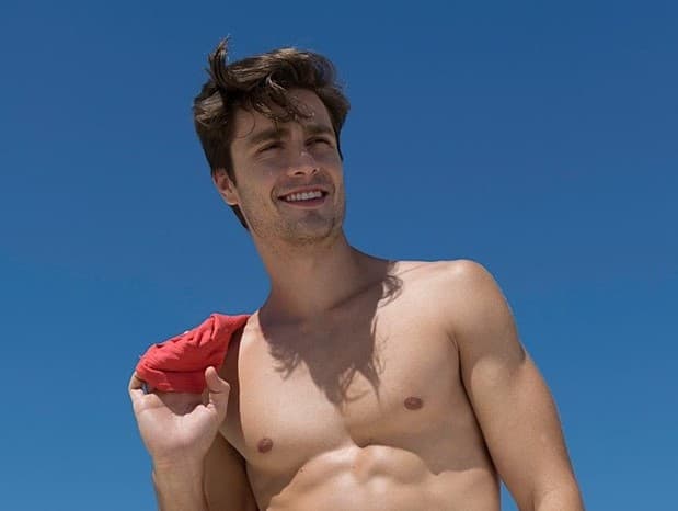 Ator Paulo Dalagnoli anuncia que vai desfilar sem roupa no Carnaval de 2017