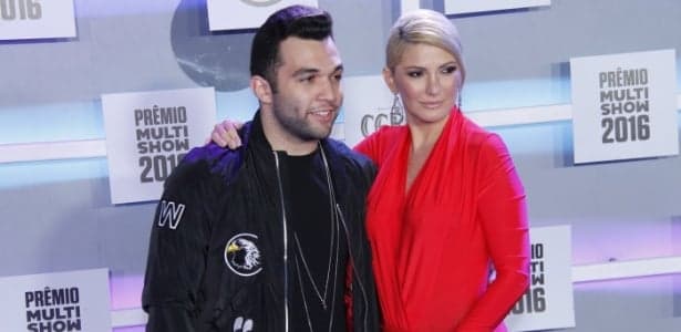 Jonathan Costa comenta fim de casamento com Antonia Fontenelle
