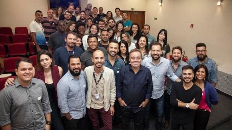 Gugu prega "peça" em sua equipe e deixa todo mundo apavorado