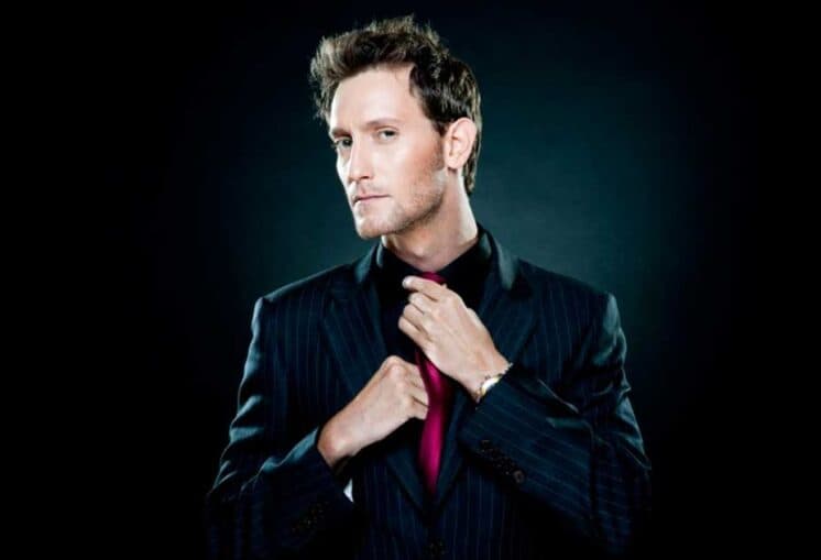 'O segredo é pensar positivo', diz Lior Suchard, o mentalista favorito das celebridades