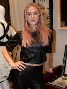 A modelo e atriz Fiorella Mattheis com cabelo rosa (Foto: AGNews) A modelo e atriz Fiorella Mattheis com cabelo rosa (Foto: AGNews)