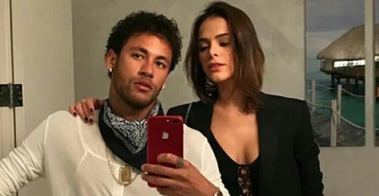 Neymar e Bruna Marquezine, após fim do namoro, têm conversa íntima em festa; veja o vídeo
