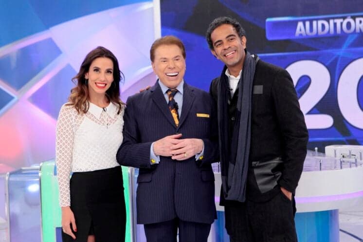 Silvio Santos recebe o casal Tania Kalill e Jairzinho em seu programa e ainda tem surpresa para Lívia Andrade