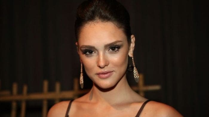 Isabelle Drummond está no elenco de Verão 90 Graus. (Foto: Divulgação) Isabelle Drummond está no elenco de Verão 90 Graus. (Foto: Divulgação)