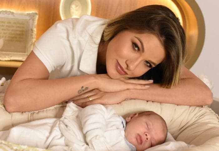 Andressa Suíta explica exposição do filho nas redes sociais