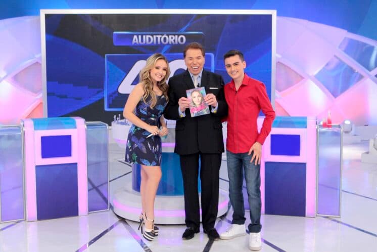 Diferentemente de Maisa, Larissa Manoela aceita dançar com Dudu Camargo; veja foto