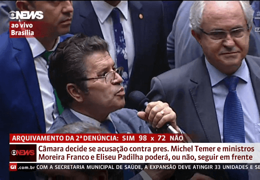 Deputado xinga, ao vivo, a Globo de "lixo" e áudio é cortado
