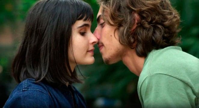 "Pega Pega": Bebeth supera trauma e perde a virgindade com Márcio