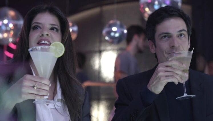 Pega Pega: Eric é flagrado em clima de romance com Maria Pia