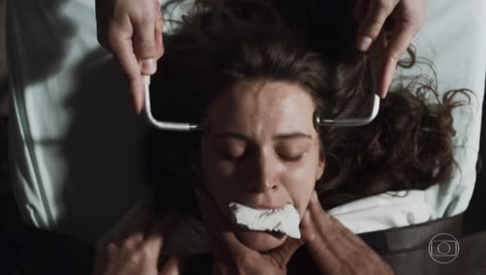 Psiquiatras se revoltam com cena de O Outro Lado do Paraíso: "Estimula o preconceito"