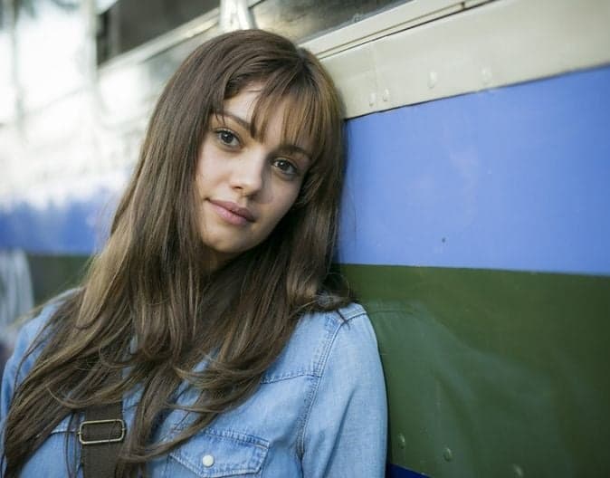 Sophie Charlotte muda radicalmente o visual e fica platinada para Ilha de Ferro