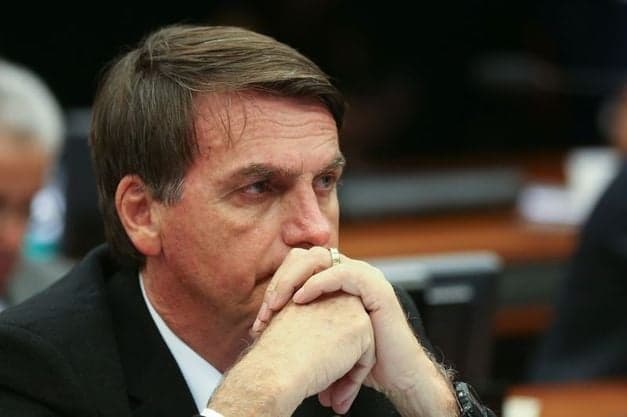Bolsonaro faz ameaça à Globo em vídeo sobre a mídia