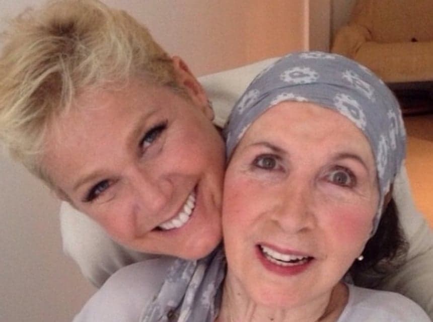 Xuxa e sua mãe, dona Alda (Foto: Reprodução) Xuxa e sua mãe, dona Alda (Foto: Reprodução)